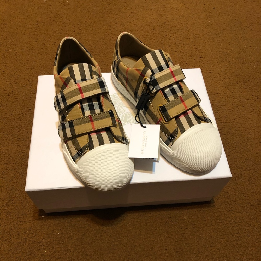 Kids Burberry sneakers